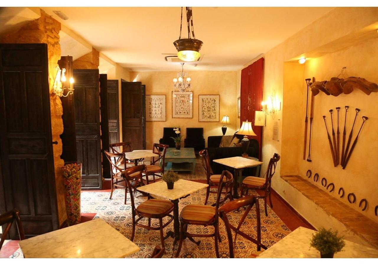 La Casona De Calderon Gastronomic & Boutique Hotel Osuna Bagian luar foto
