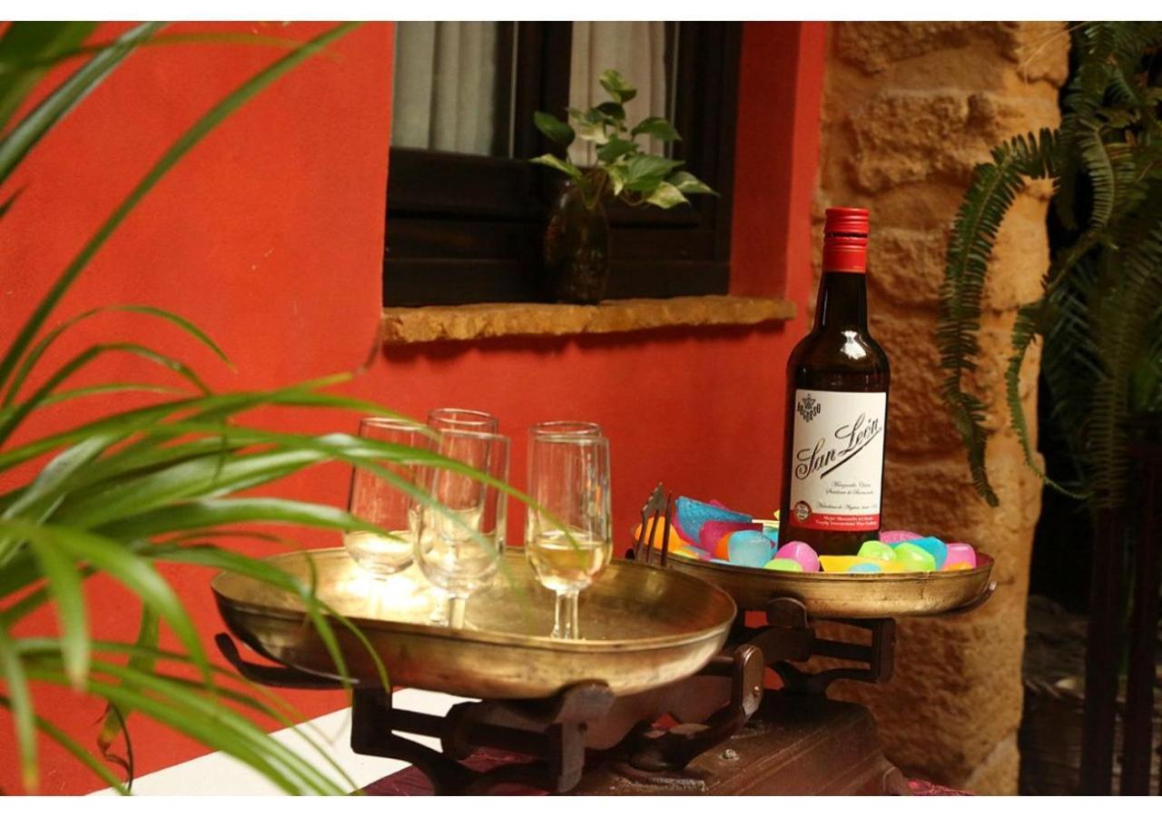 La Casona De Calderon Gastronomic & Boutique Hotel Osuna Bagian luar foto