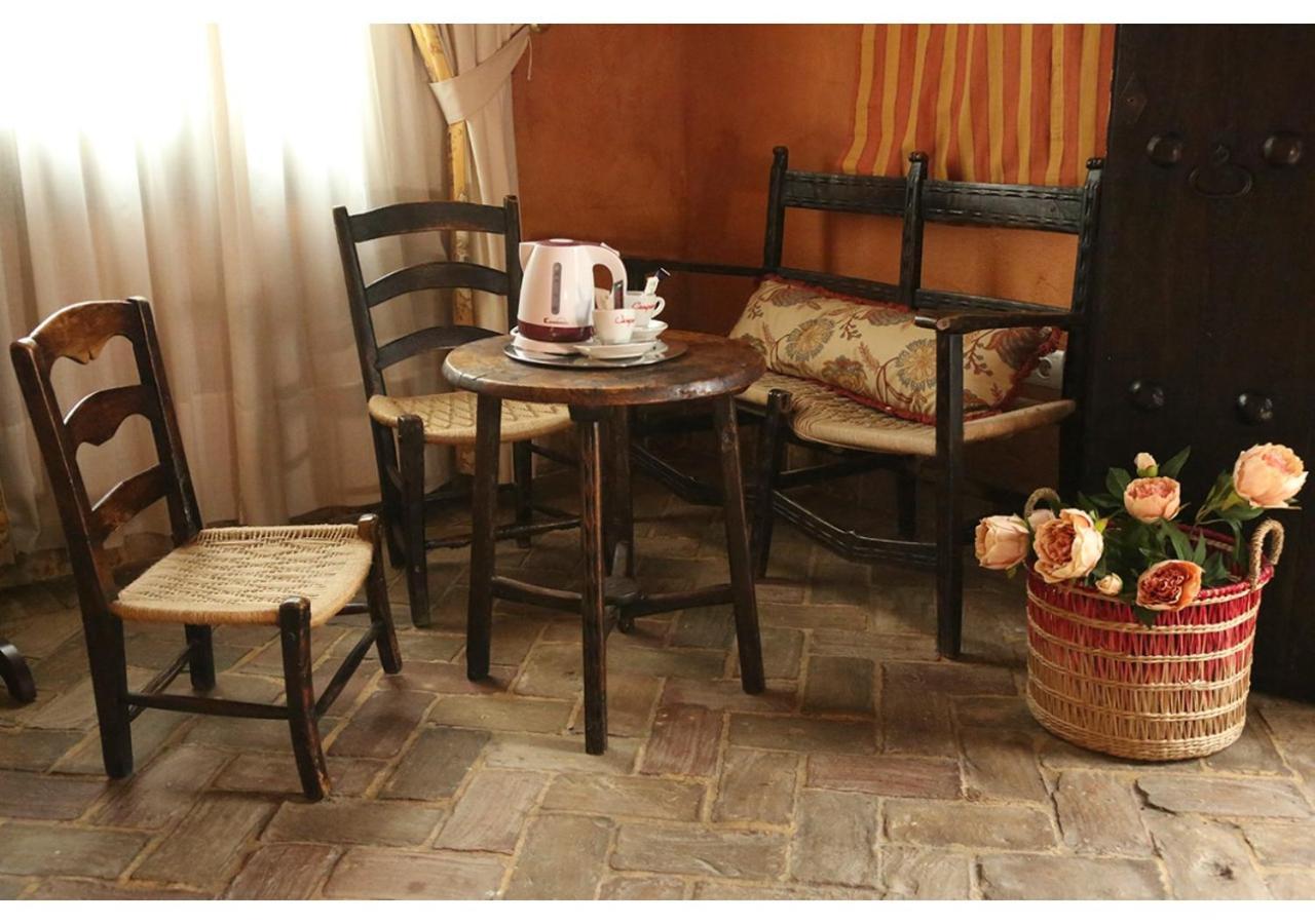 La Casona De Calderon Gastronomic & Boutique Hotel Osuna Bagian luar foto