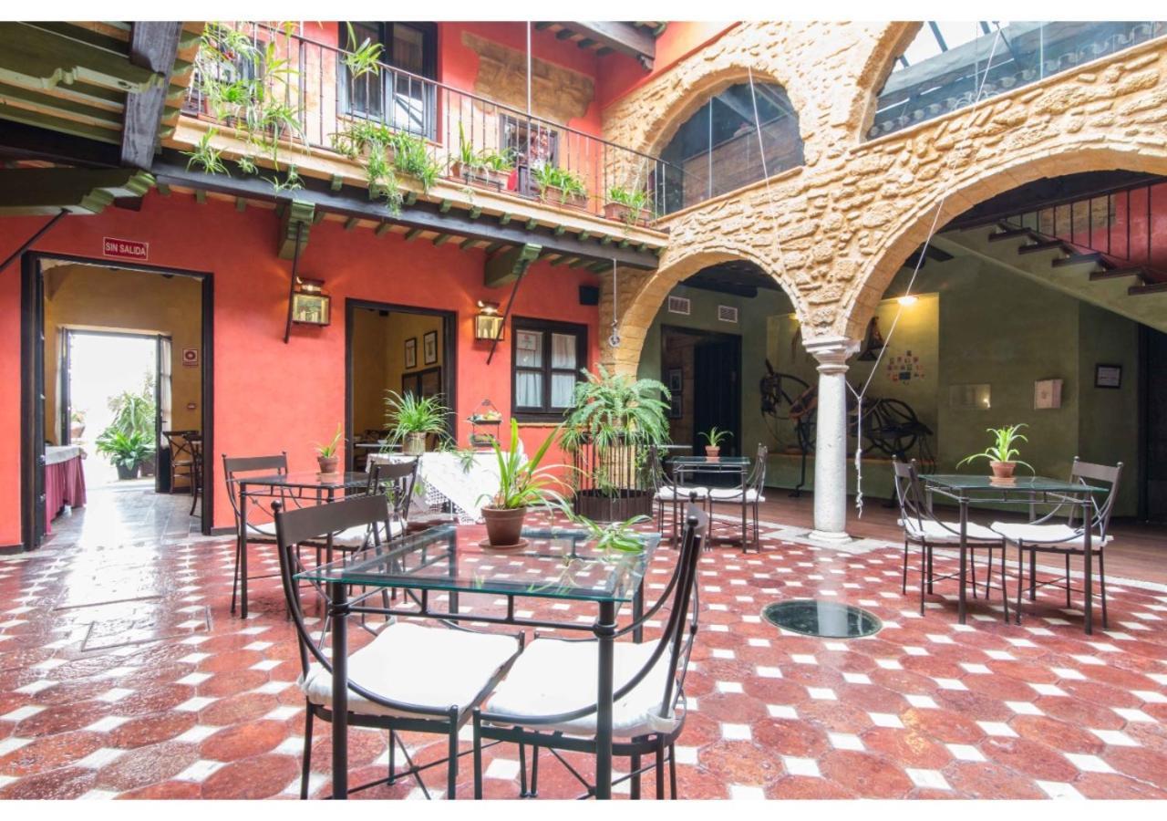 La Casona De Calderon Gastronomic & Boutique Hotel Osuna Bagian luar foto