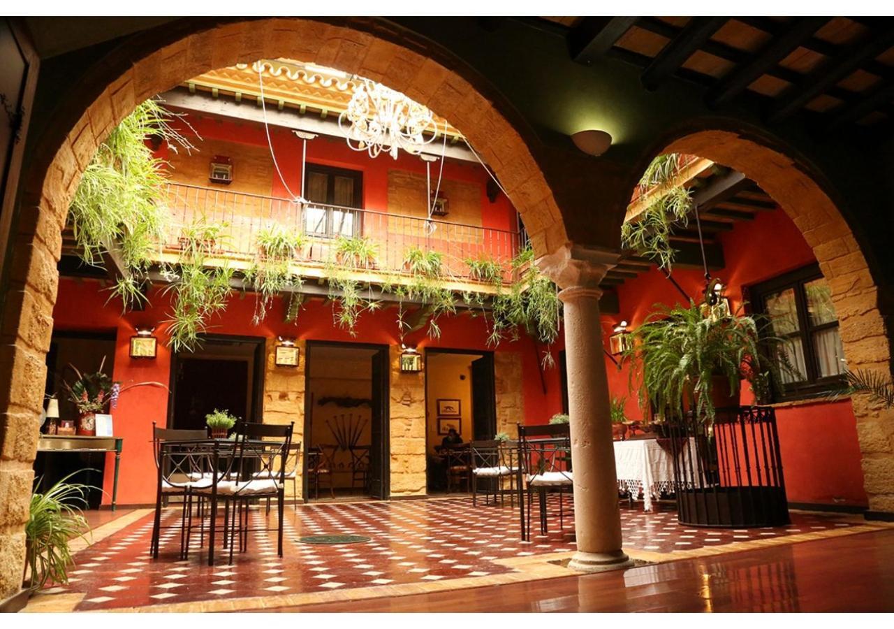 La Casona De Calderon Gastronomic & Boutique Hotel Osuna Bagian luar foto