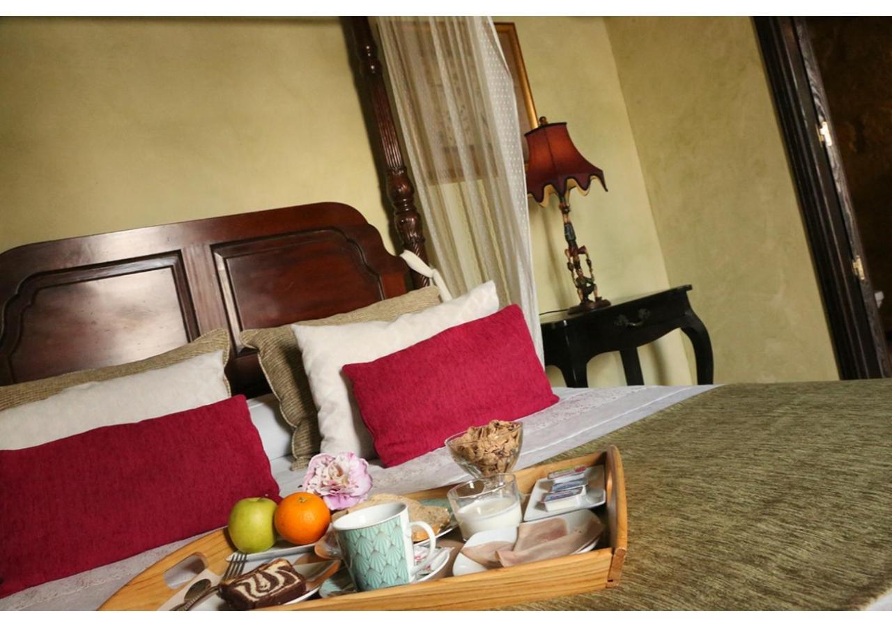 La Casona De Calderon Gastronomic & Boutique Hotel Osuna Bagian luar foto
