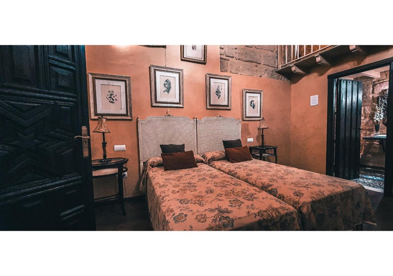 La Casona De Calderon Gastronomic & Boutique Hotel Osuna Bagian luar foto